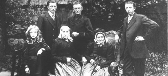 Gezin-Engbers-Hinnen-568×257