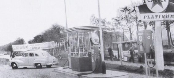 Zandpol-sluis-II-met-tankstation-Geert-Kruit-568×257
